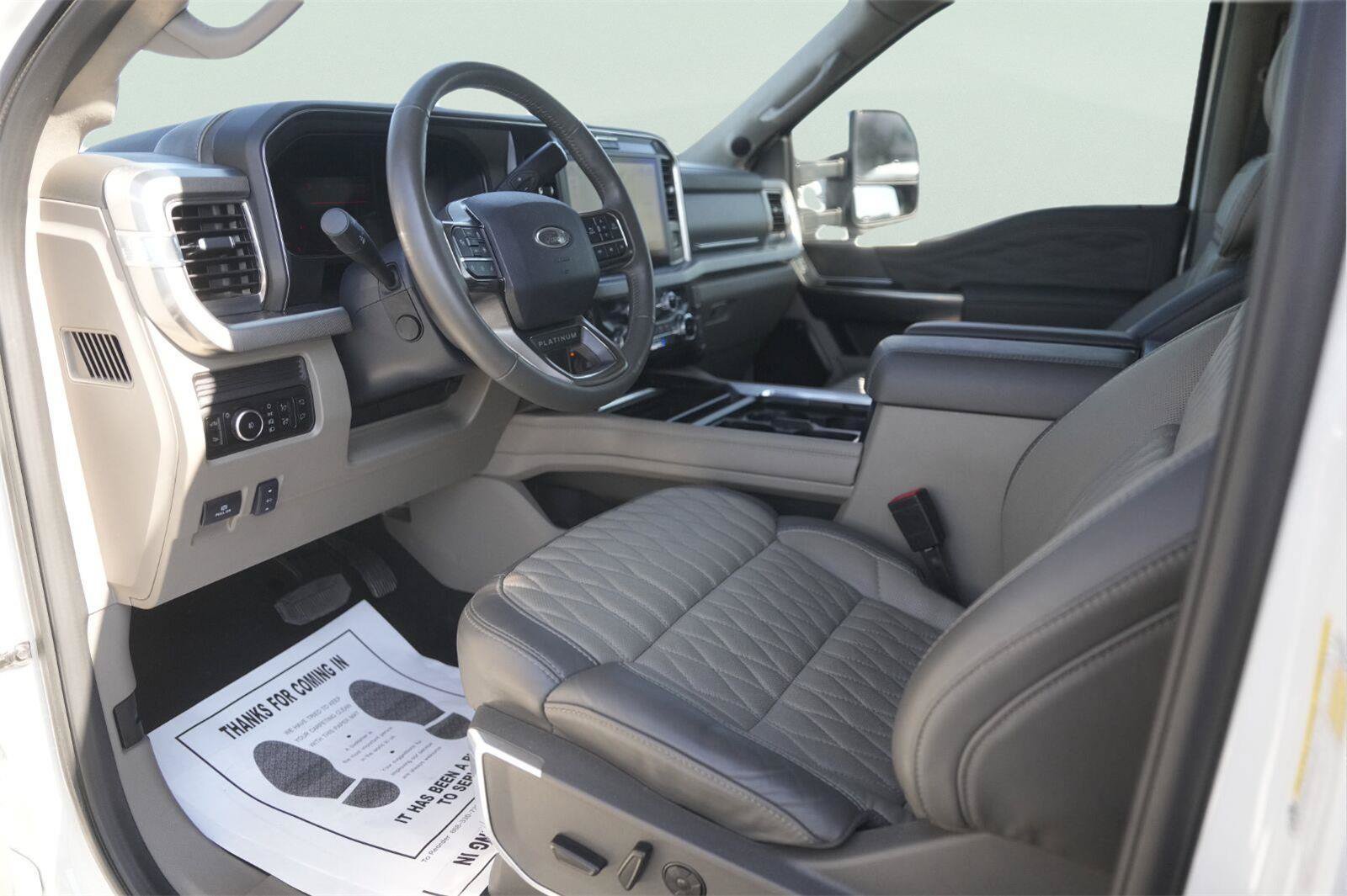 Certified 2026 Ford F250 Platinum w/ Platinum Plus Package AWD/4WD image 8