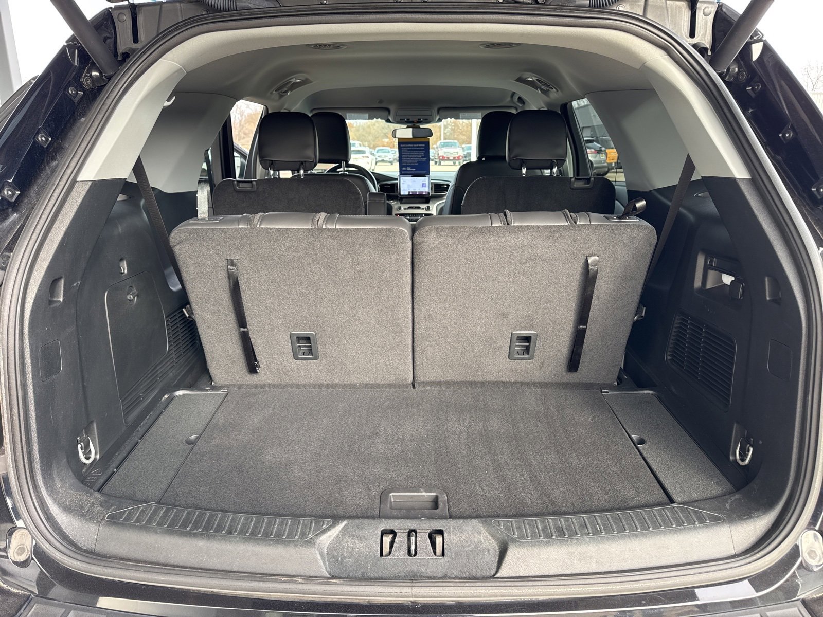 Certified 2023 Ford Explorer XLT w/ Equipment Group 202A image 36