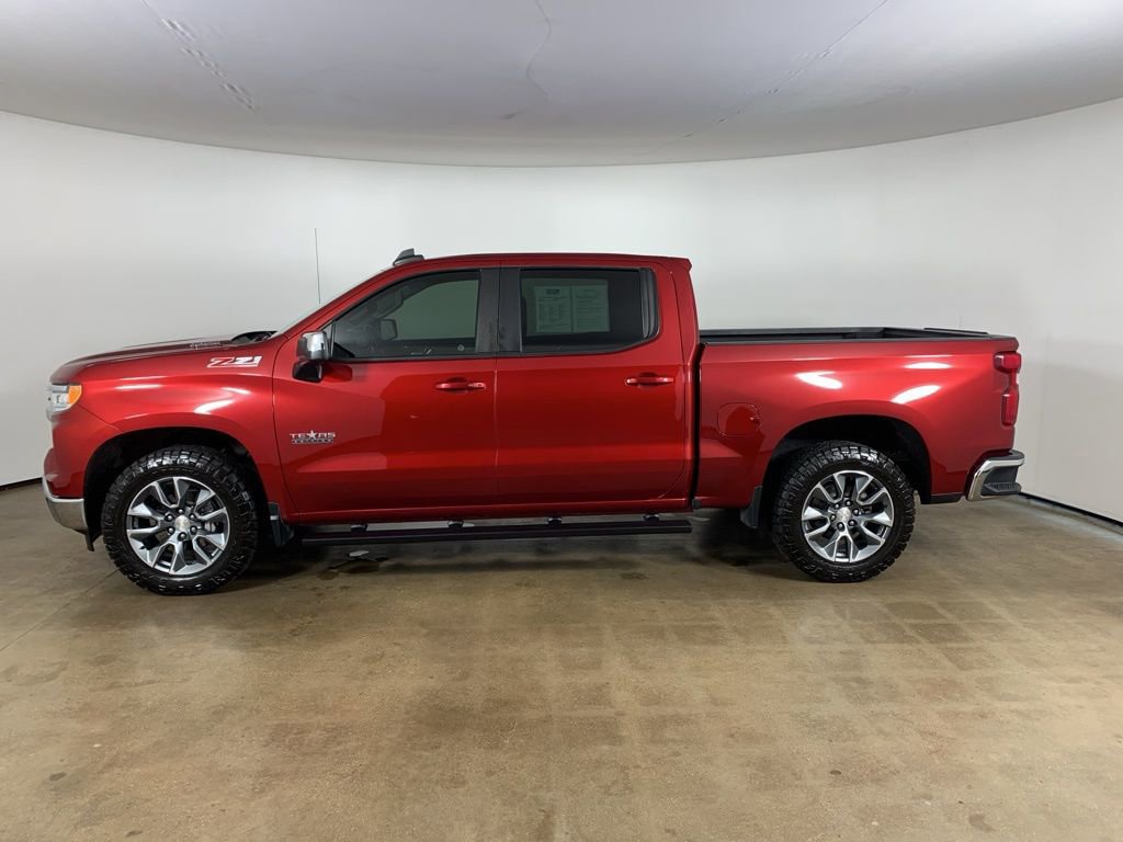 Used 2023 Chevrolet Silverado 1500 LT AWD/4WD image 15