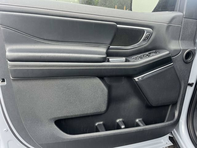 Certified 2025 Ford Expedition Platinum w/ Stealth Performance Package AWD/4WD image 21