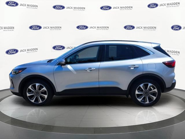 Certified 2023 Ford Escape Platinum AWD/4WD image 2