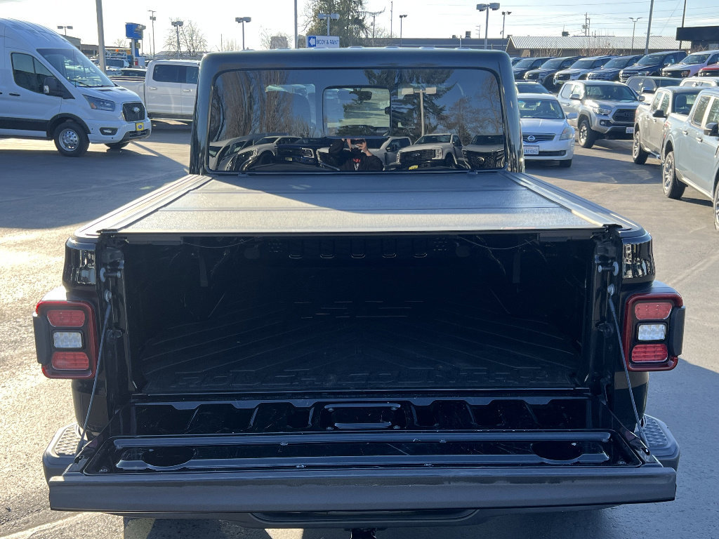 Used 2021 Jeep Gladiator Mojave image 11