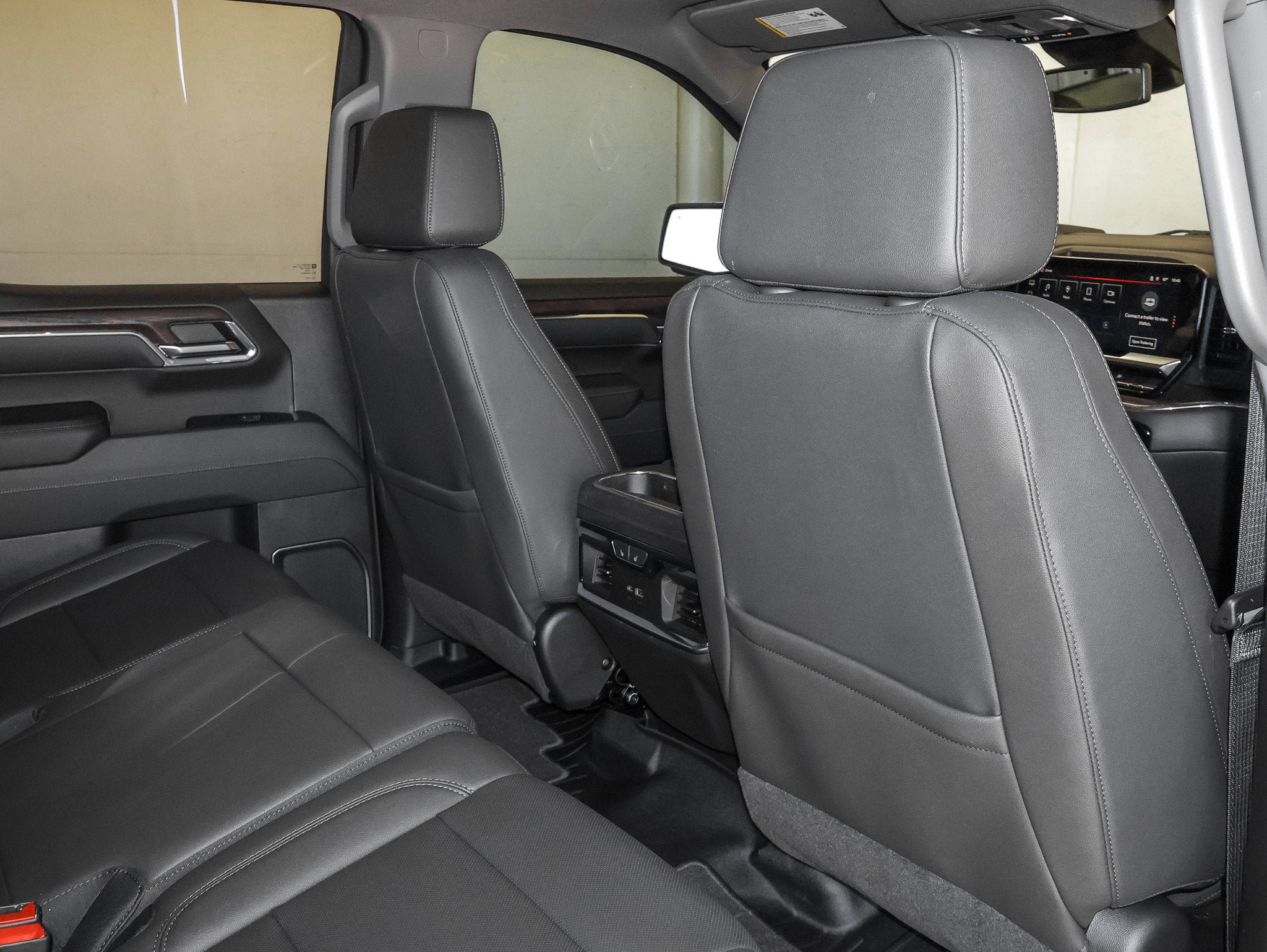 Used 2024 GMC Sierra 1500 SLT w/ SLT Premium Plus Package AWD/4WD image 43