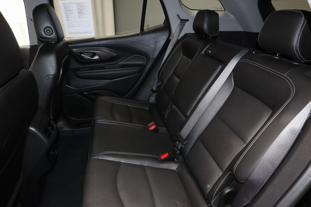 Used 2022 GMC Terrain SLT w/ LPO, Floor Liner Package image 21