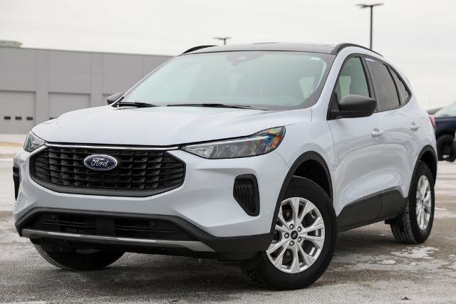 Certified 2025 Ford Escape Active w/ Tech Pack #1 image 4