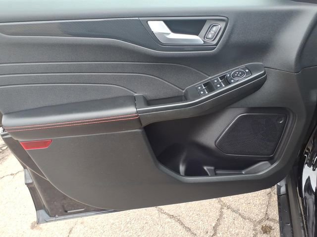 Certified 2023 Ford Escape ST-Line w/ Tech Pack #1 image 15