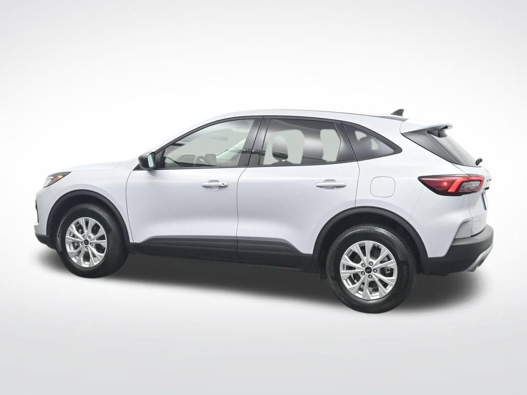 Certified 2025 Ford Escape Active w/ Cold Weather Package AWD/4WD image 10
