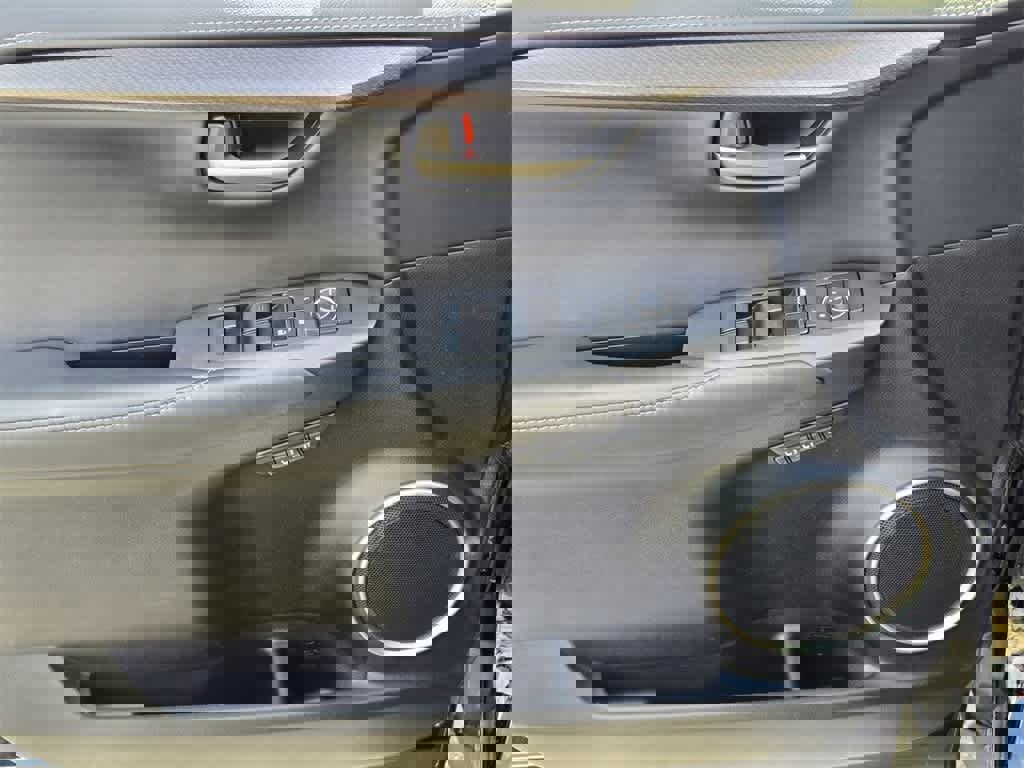 Used 2017 Lexus NX 200t FWD w/ Premium Package image 18