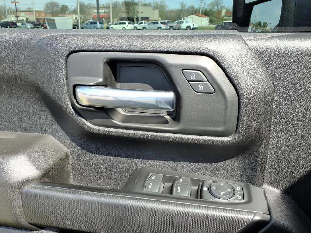 Used 2022 GMC Sierra 3500 Pro w/ Convenience Package RWD image 15