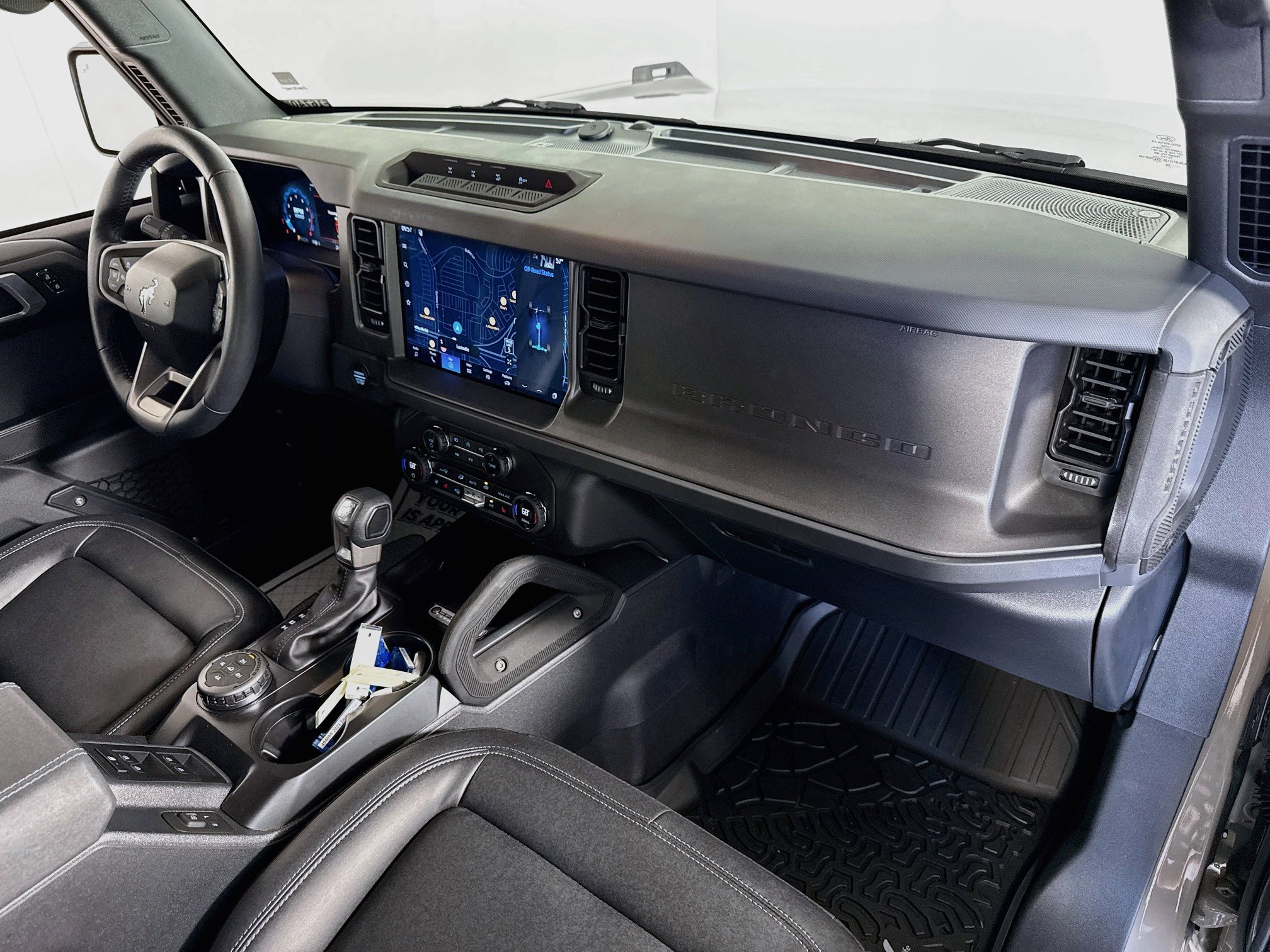 Certified 2026 Ford Bronco Badlands AWD/4WD image 30