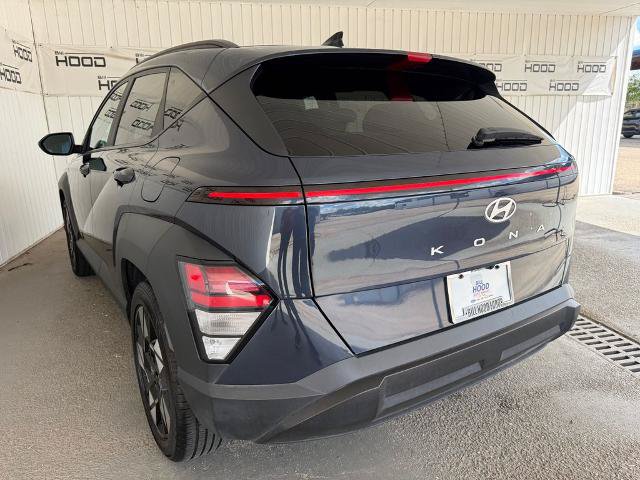 Used 2024 Hyundai Kona SEL FWD image 2