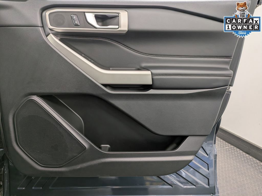 Certified 2023 Ford Explorer XLT w/ Equipment Group 202A AWD/4WD image 29