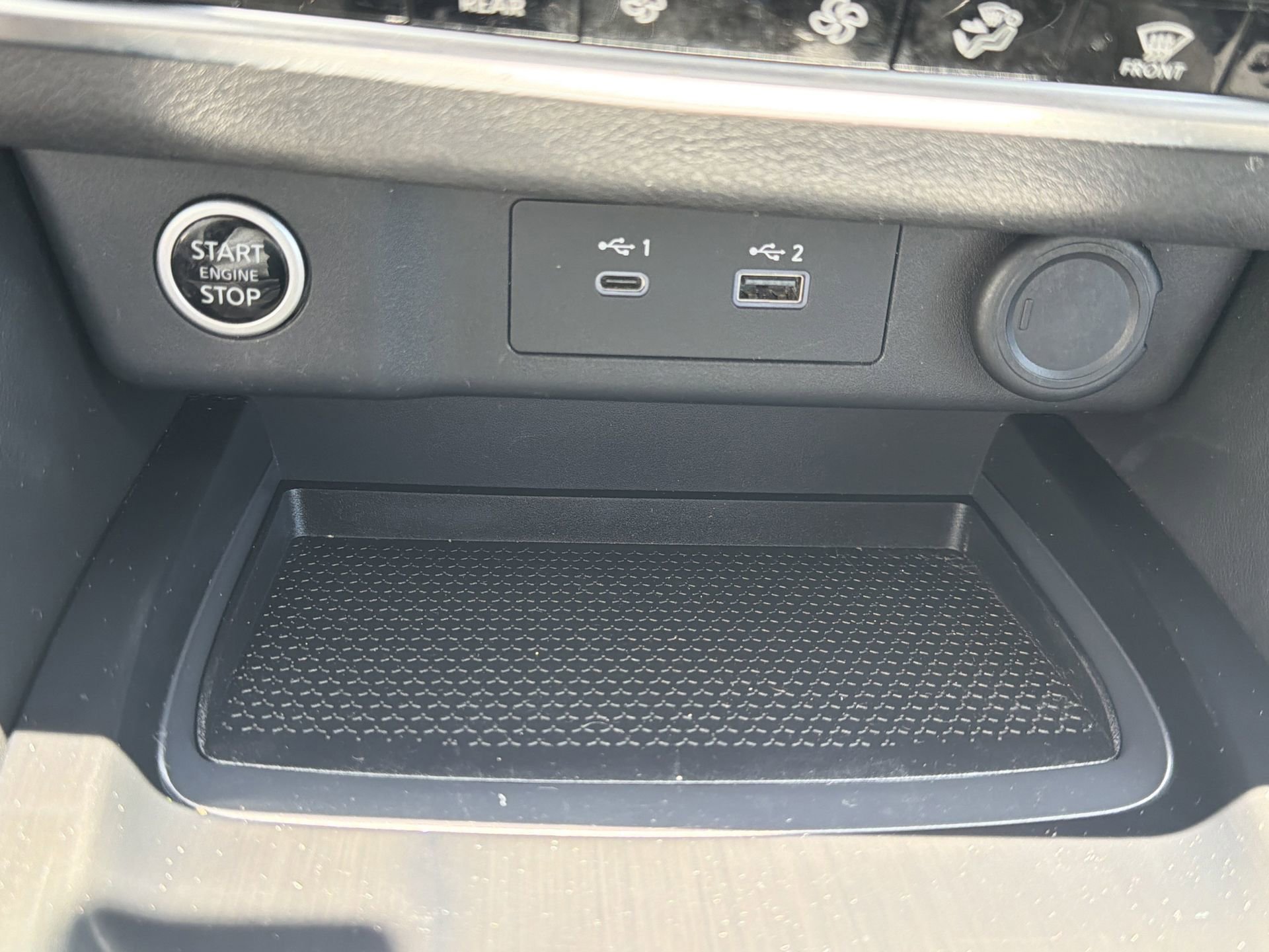 Used 2023 Nissan Rogue SL w/ SL Premium Package FWD image 10