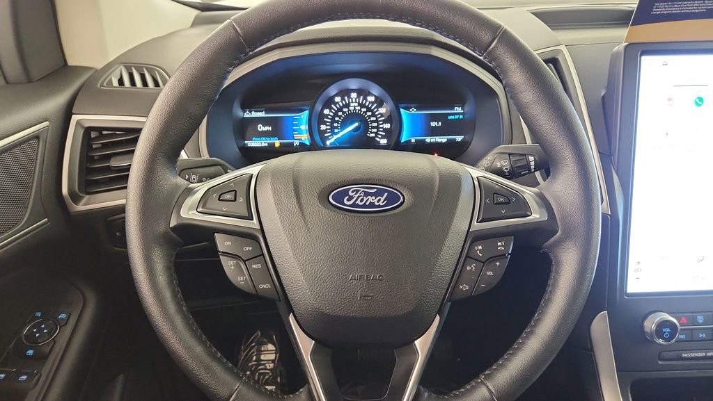 Certified 2024 Ford Edge SEL w/ Convenience Package AWD/4WD image 12