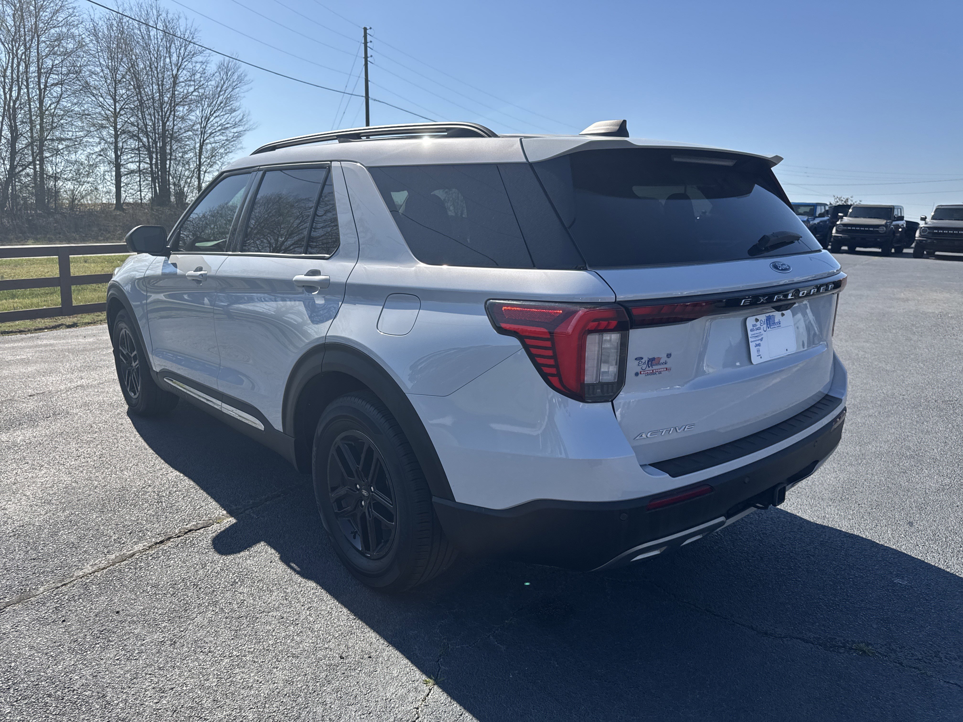 Certified 2025 Ford Explorer Active w/ Active Comfort Package image 7