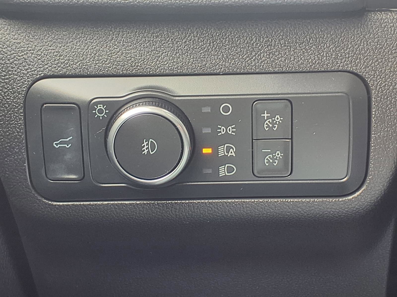 Certified 2022 Ford Escape Titanium w/ Class II Trailer Tow Package image 23