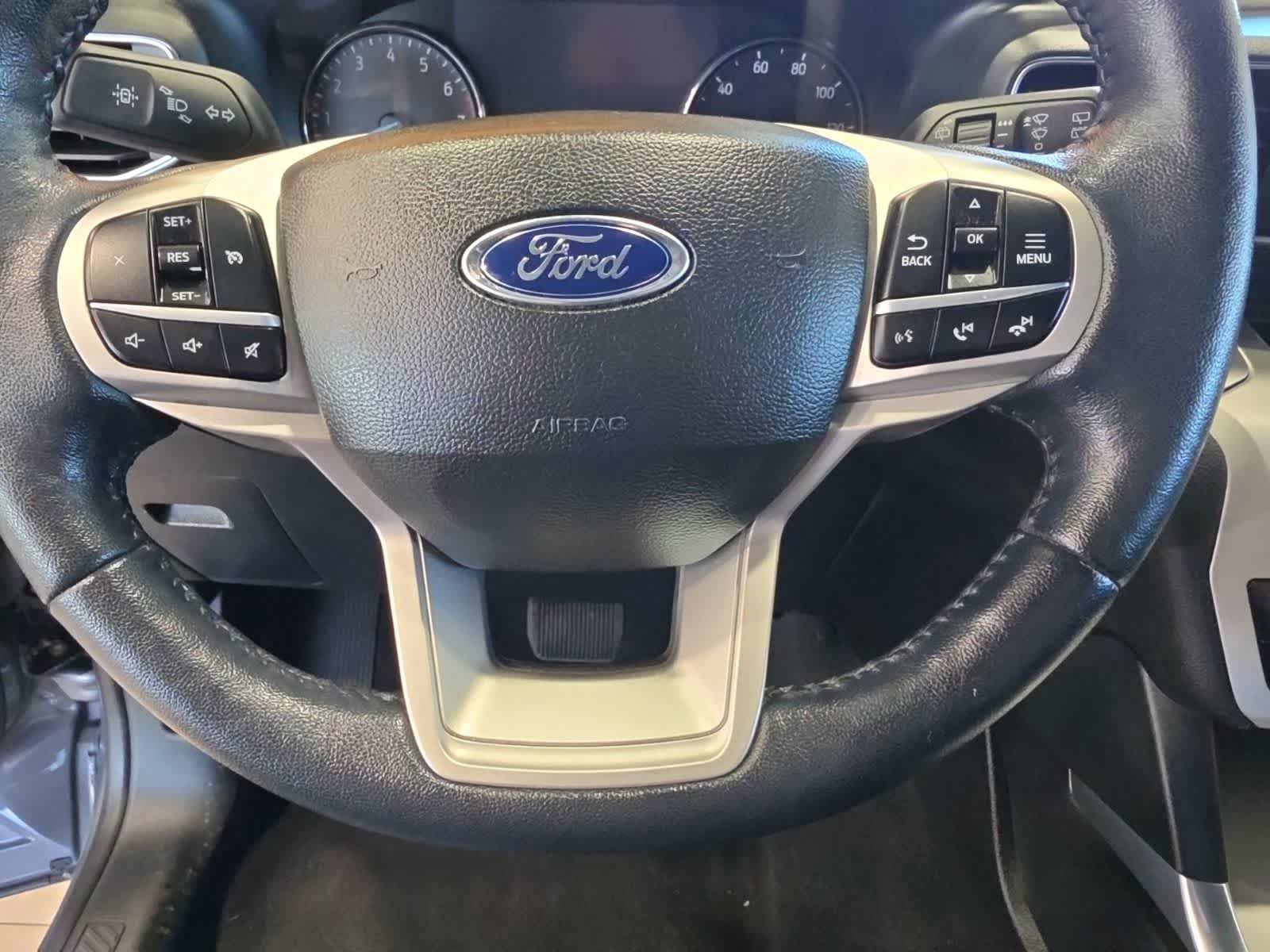 Certified 2022 Ford Explorer XLT w/ Equipment Group 202A AWD/4WD image 20