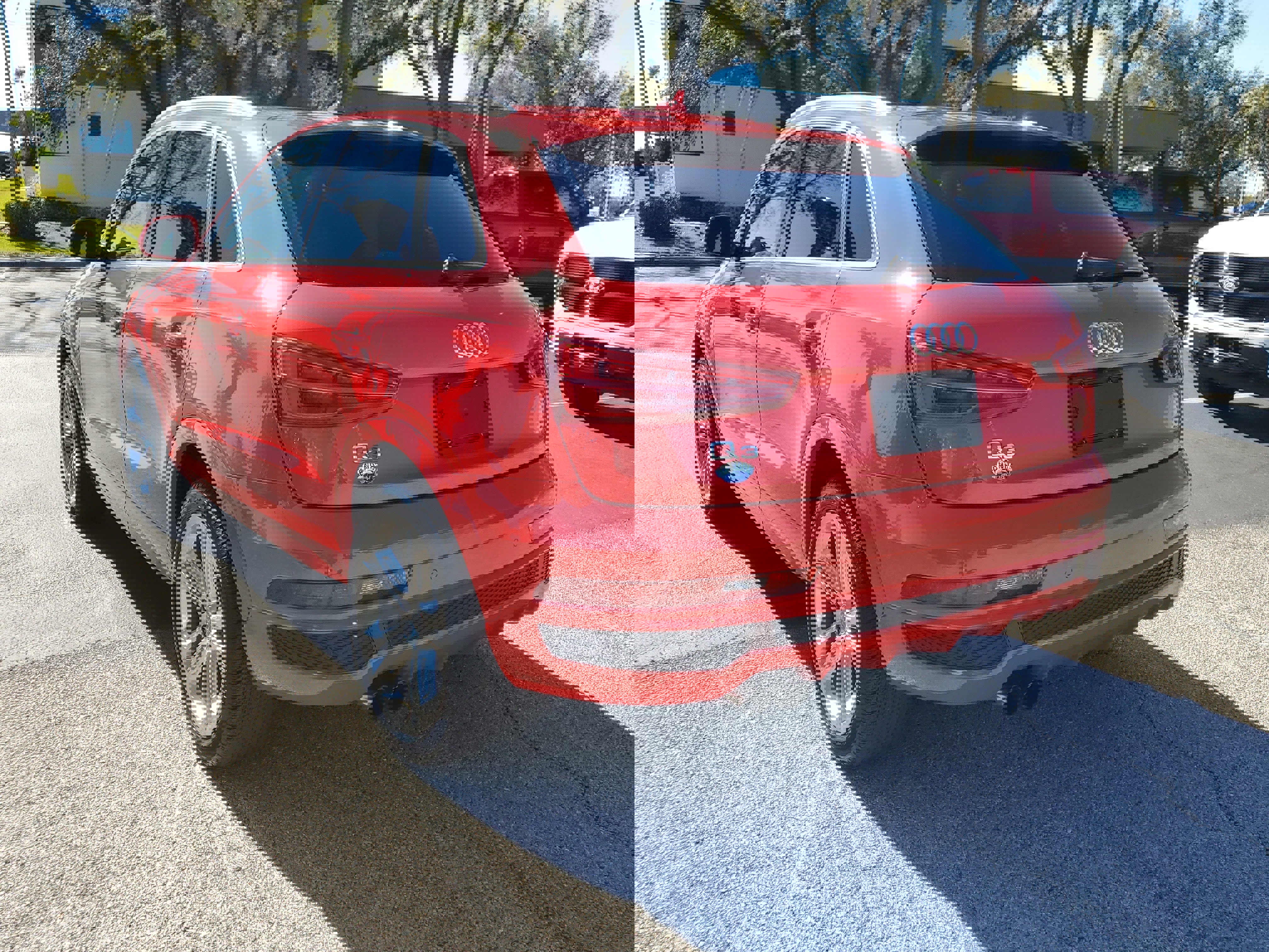 Used 2018 Audi Q3 2.0T Premium Plus w/ Premium Plus Package image 3