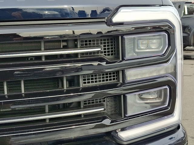Certified 2025 Ford F250 Platinum image 9