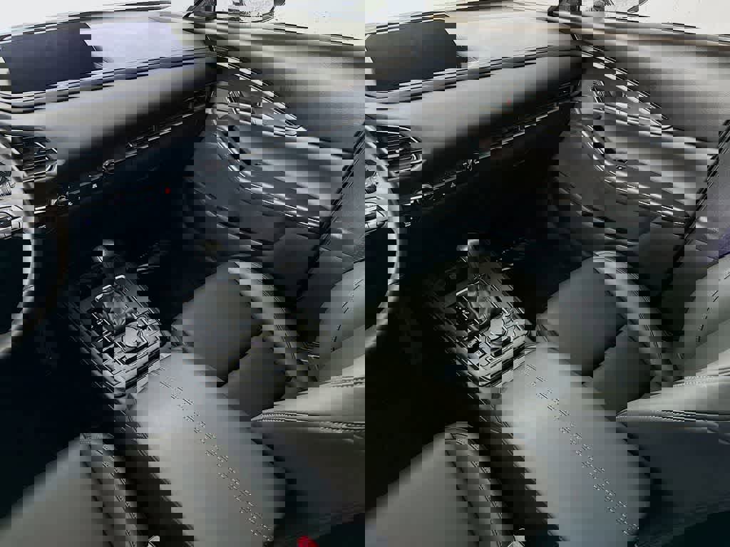 Used 2023 MAZDA CX-30 AWD 2.5 S w/ Select Package image 11