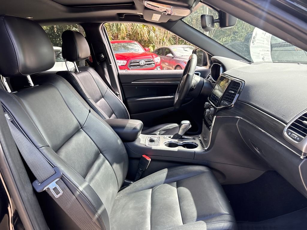 Used 2021 Jeep Grand Cherokee Limited image 29