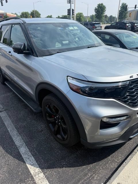 Certified 2023 Ford Explorer ST w/ Equipment Group 401A AWD/4WD image 2