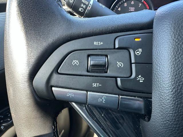 Used 2023 Cadillac XT6 Premium Luxury w/ Technology Package image 36