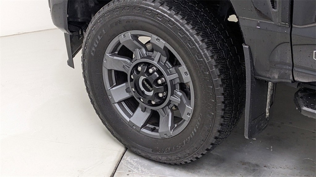 Certified 2023 Ford F250 Lariat w/ Lariat Ultimate Package image 5