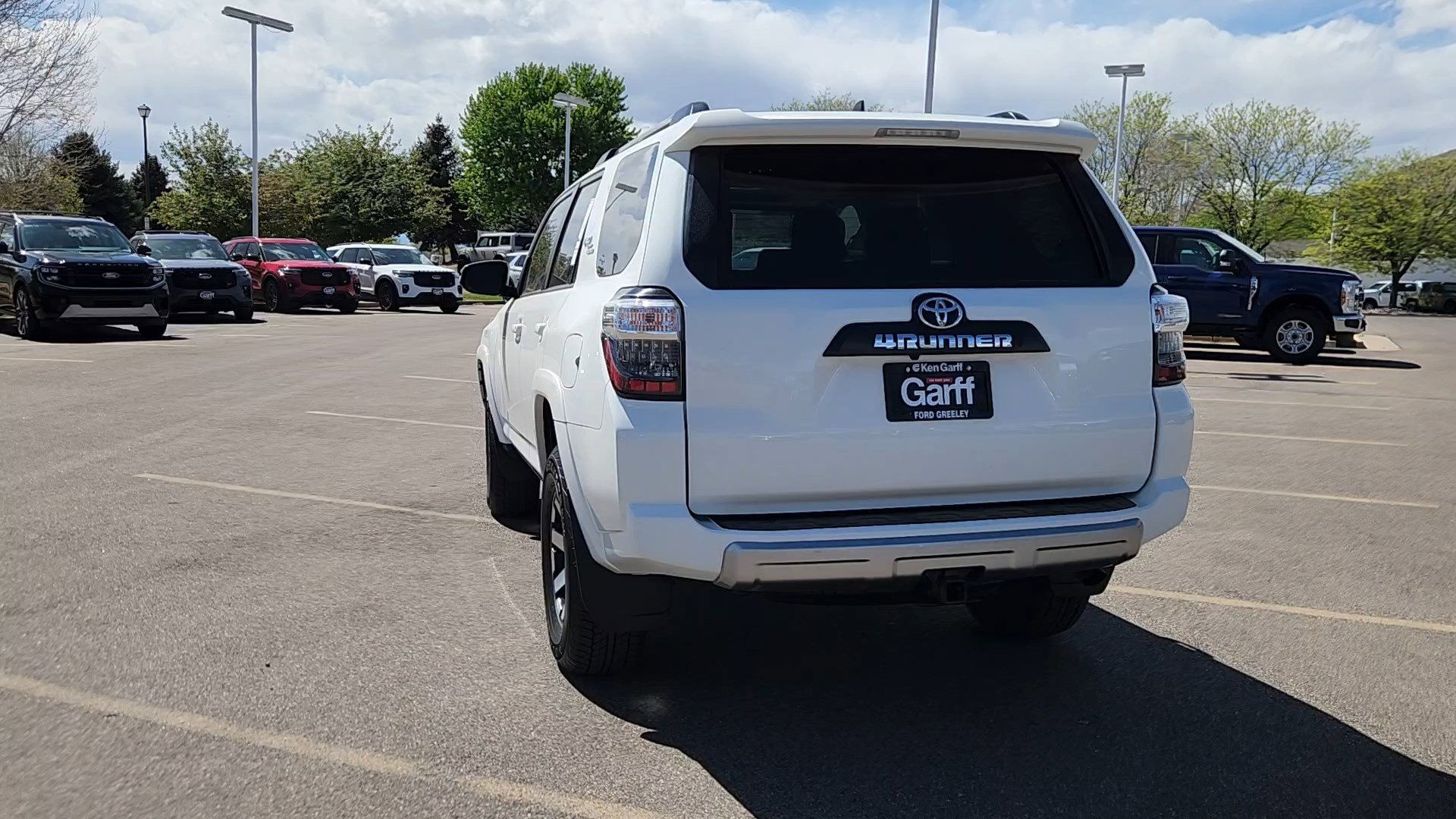 Used 2021 Toyota 4Runner TRD Off-Road Premium w/ Moonroof Package AWD/4WD image 18