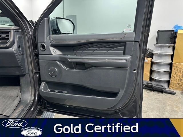 Certified 2023 Ford Expedition Max Platinum image 34