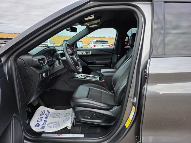 Certified 2023 Ford Explorer ST-Line image 9