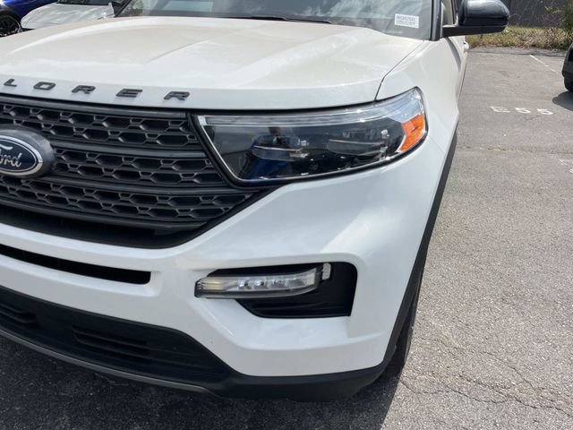 Certified 2024 Ford Explorer XLT w/ Equipment Group 202A AWD/4WD image 13