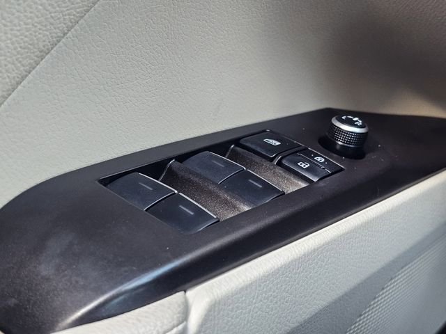 Used 2023 Toyota Camry XLE image 15