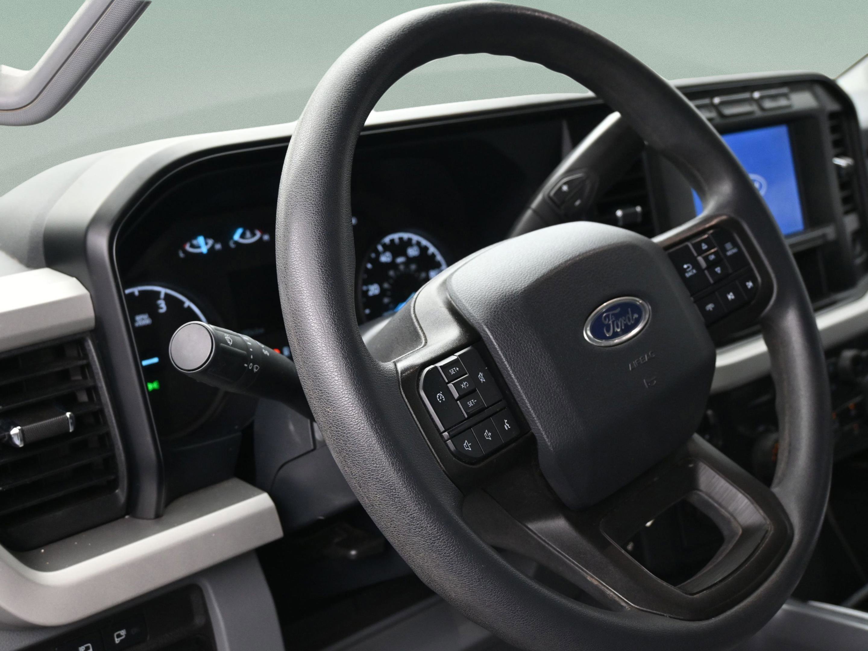 Certified 2024 Ford F350 XLT w/ 360-Degree Camera Package image 39