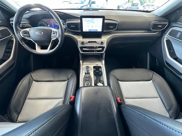 Certified 2023 Ford Explorer XLT w/ Equipment Group 202A AWD/4WD image 23