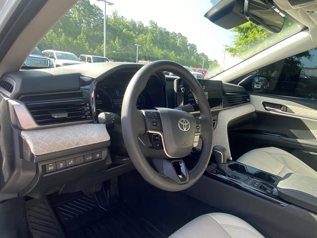 Used 2026 Toyota Camry XLE FWD image 9