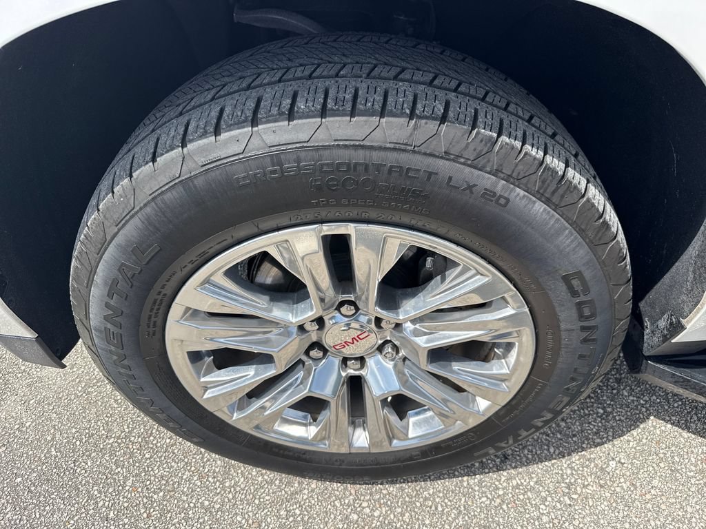 Used 2022 GMC Yukon Denali RWD image 11