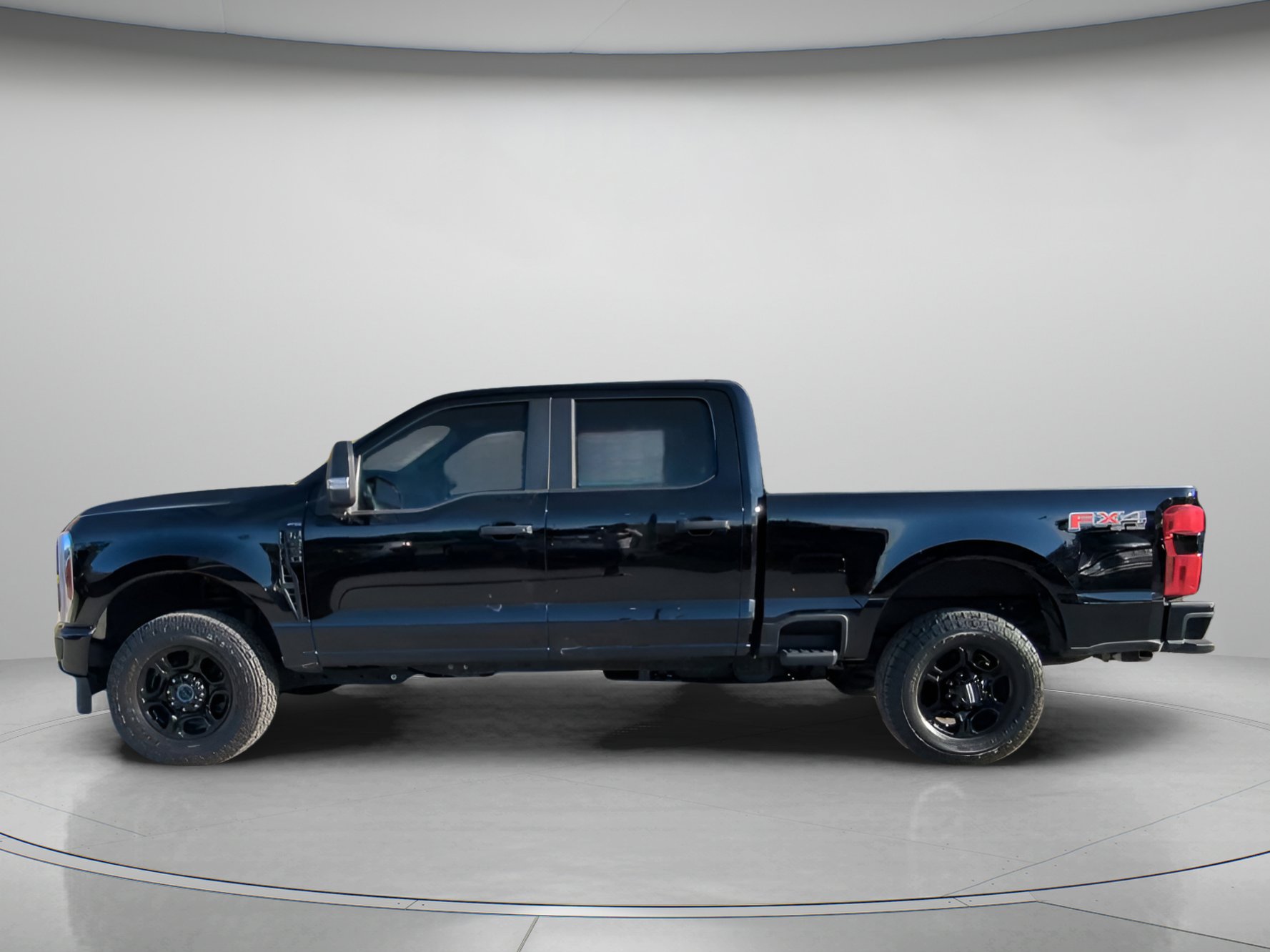 Certified 2024 Ford F250 XL w/ STX Appearance Package AWD/4WD image 14
