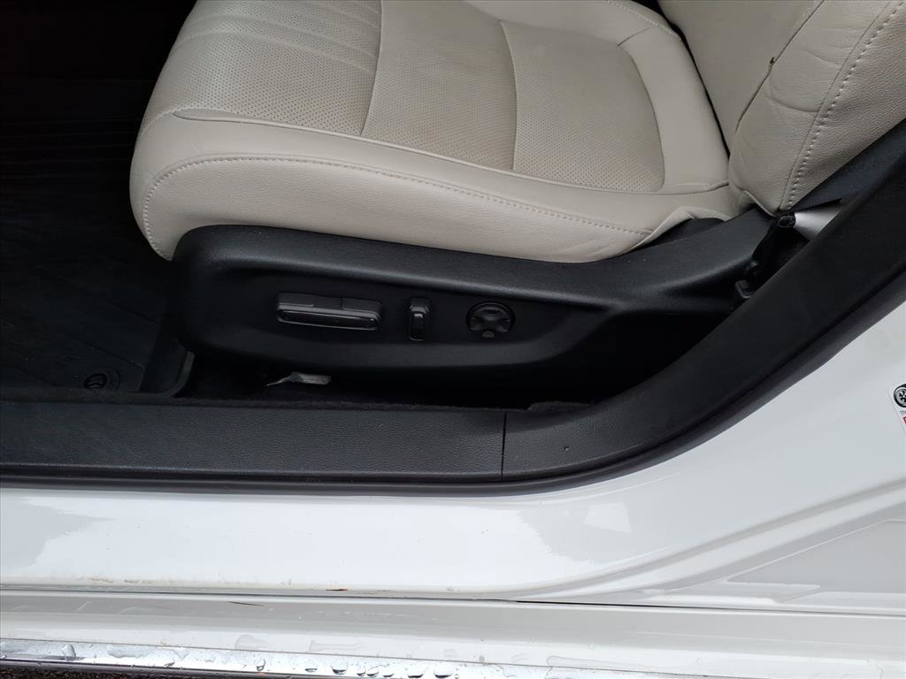 Used 2020 Honda Accord EX-L image 11
