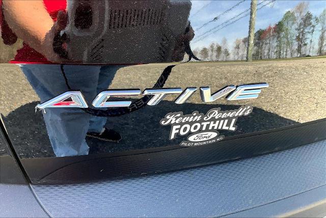 Certified 2025 Ford Escape Active AWD/4WD image 8