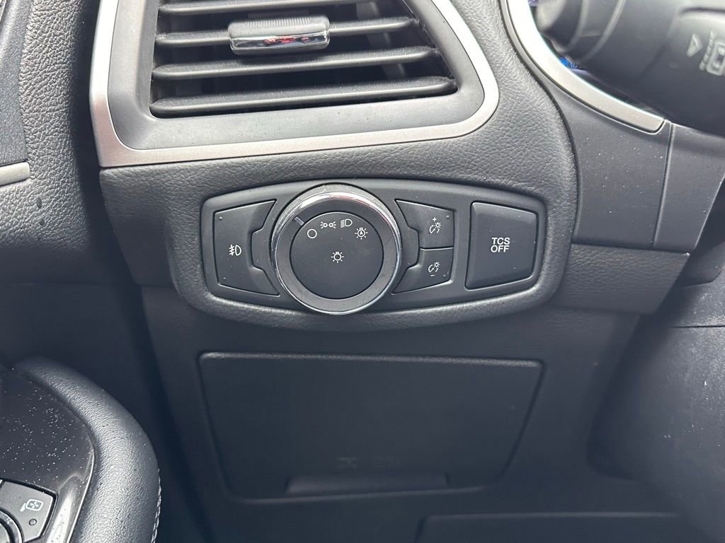 Certified 2019 Ford Edge SEL w/ Equipment Group 201A AWD/4WD image 29