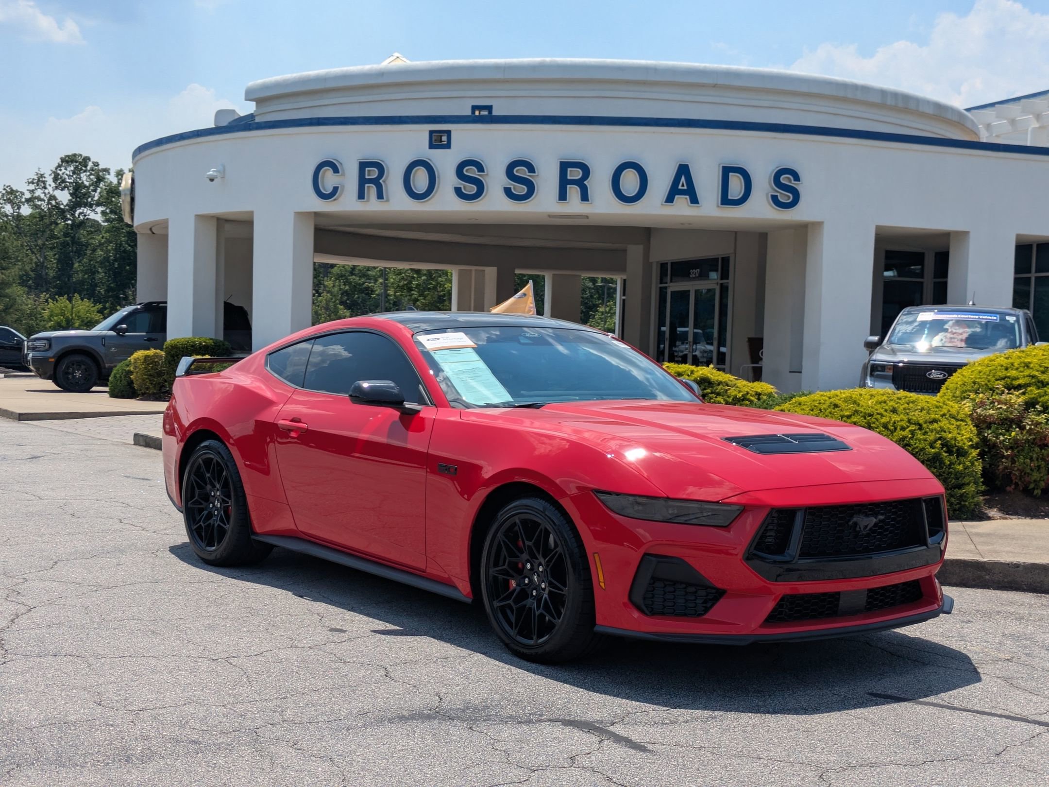 Certified 2025 Ford Mustang GT Premium w/ GT Performance Package RWD image 1
