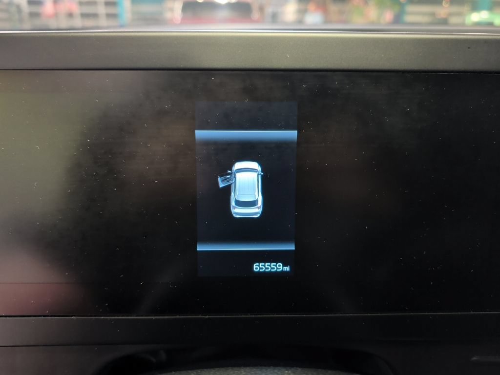 Used 2023 Kia Sportage LX AWD/4WD image 12