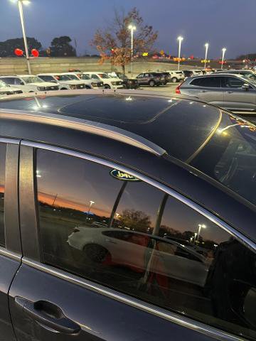 Used 2018 Honda CR-V Touring image 4