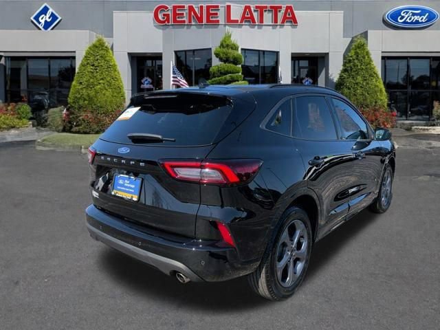 Certified 2024 Ford Escape ST-Line w/ Tech Pack #1 image 5