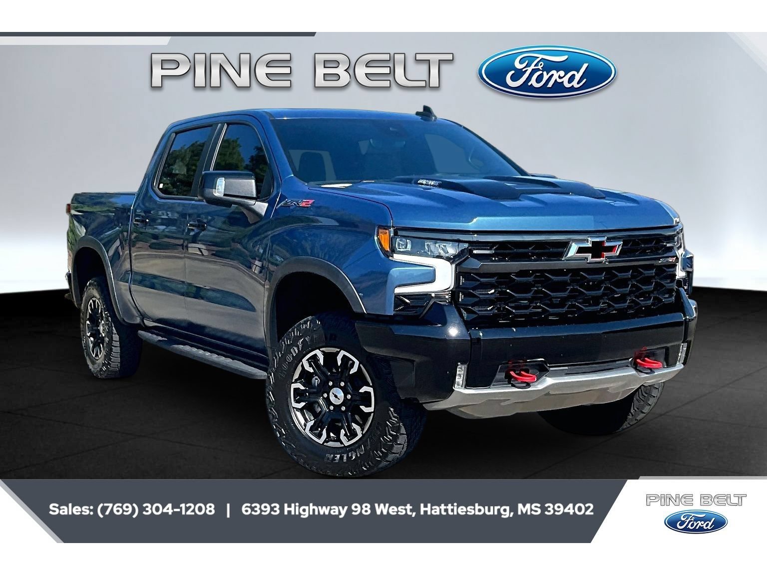 Used 2024 Chevrolet Silverado 1500 ZR2 w/ Technology Package AWD/4WD image 1