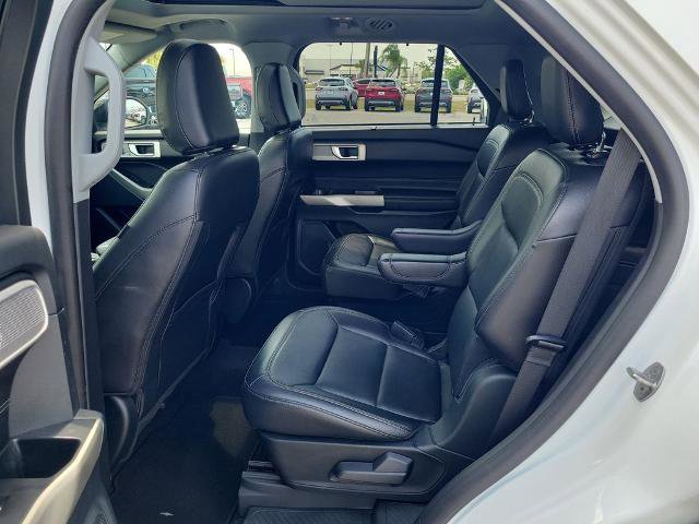 Certified 2021 Ford Explorer Limited w/ Equipment Group 301A AWD/4WD image 13