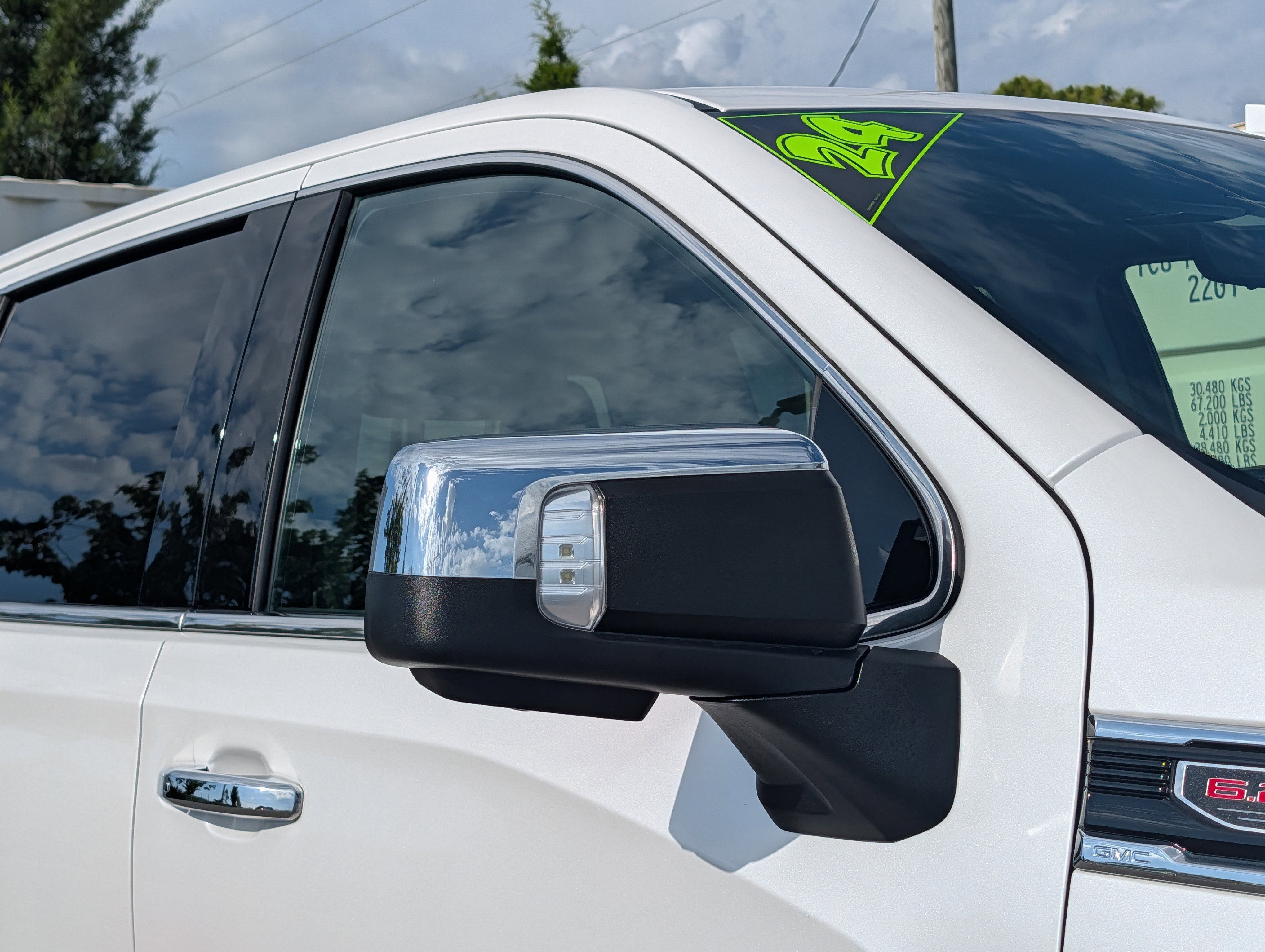 Used 2024 GMC Sierra 1500 Denali AWD/4WD image 10