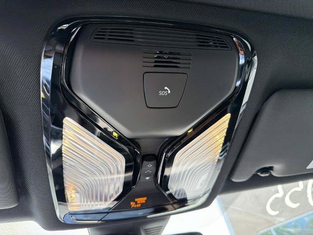 Used 2025 BMW 330i Sedan RWD image 23