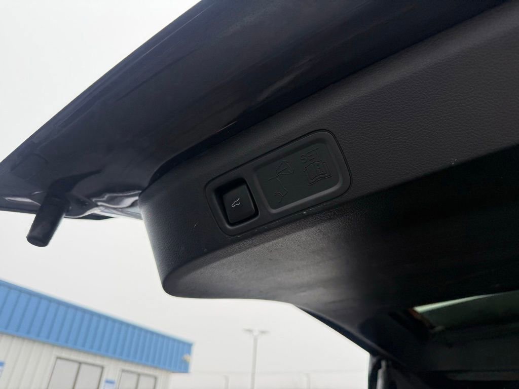 Certified 2024 Ford Expedition Max XLT image 18